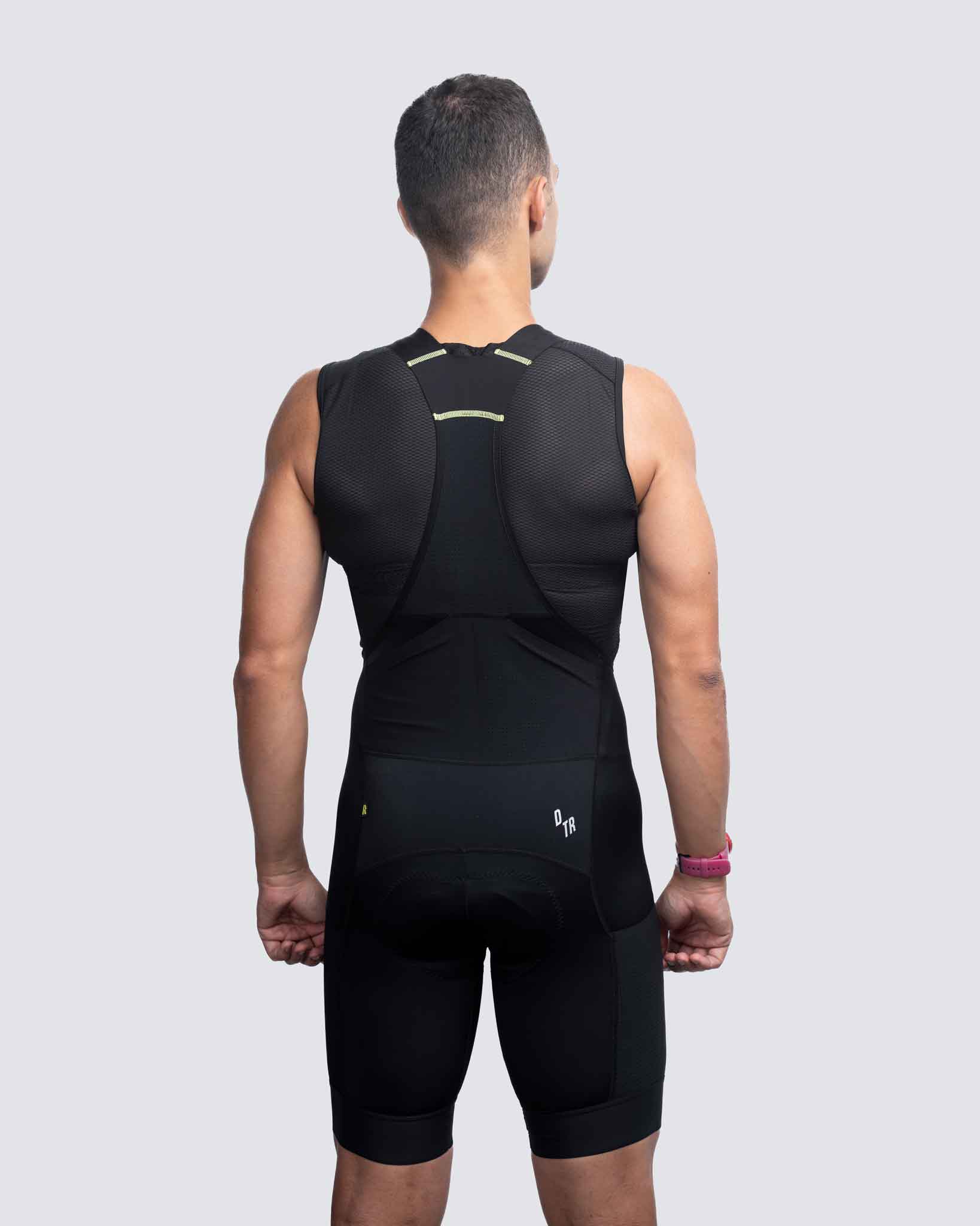 back view of cargo black bibs