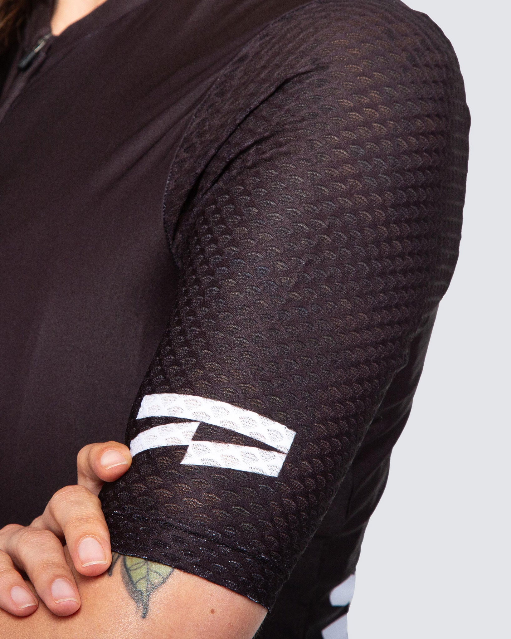 sleeve close up and details