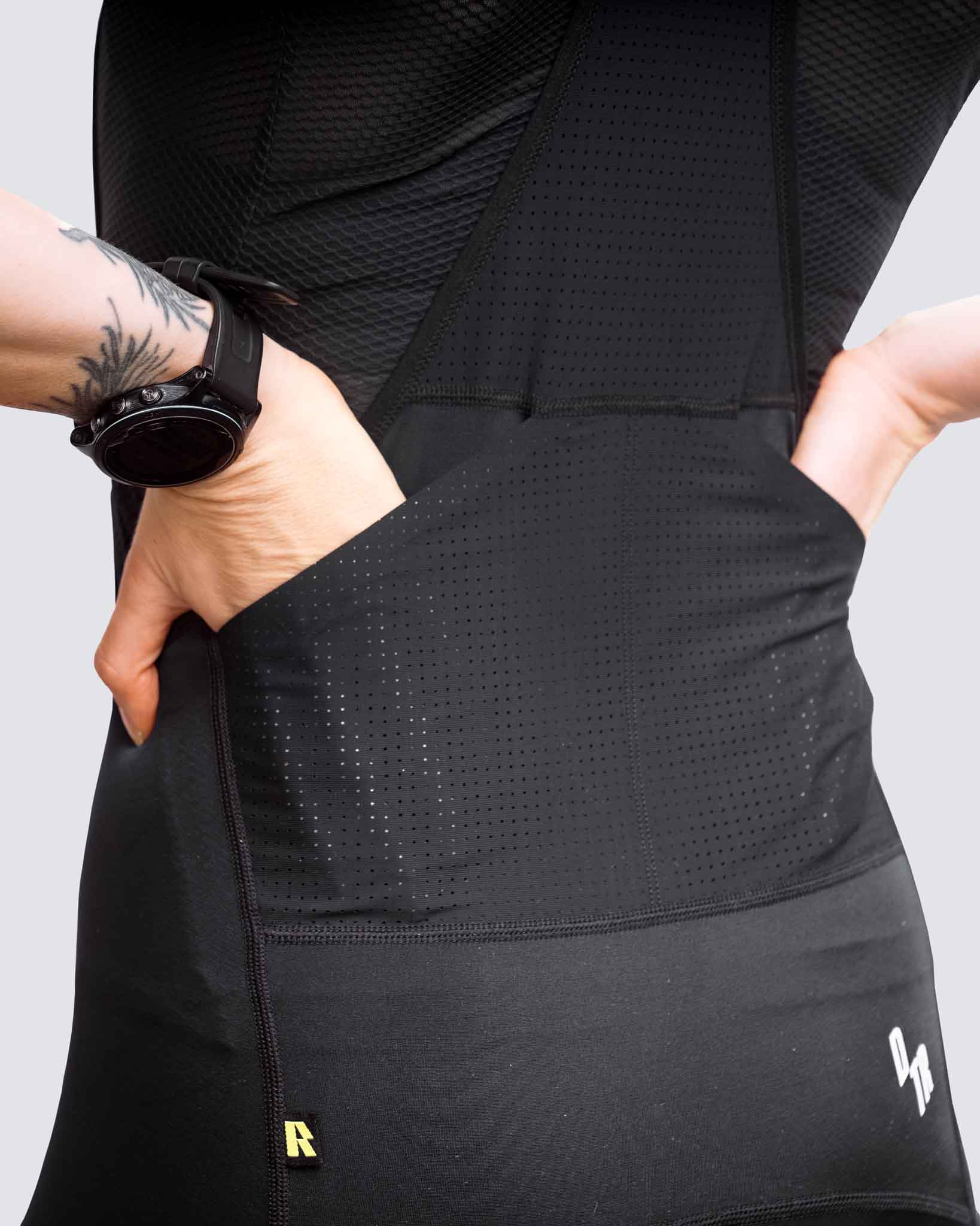 extra pockets on cargo bibs for long distance gravel races