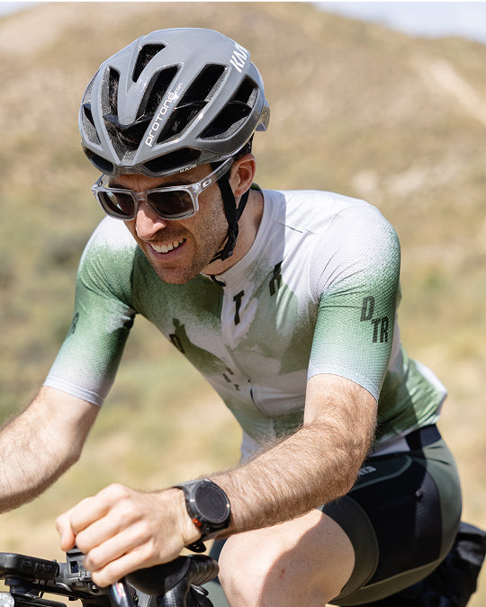 DTR Terra men's cycling jersey — road and gravel performance apparel worn at Badlands