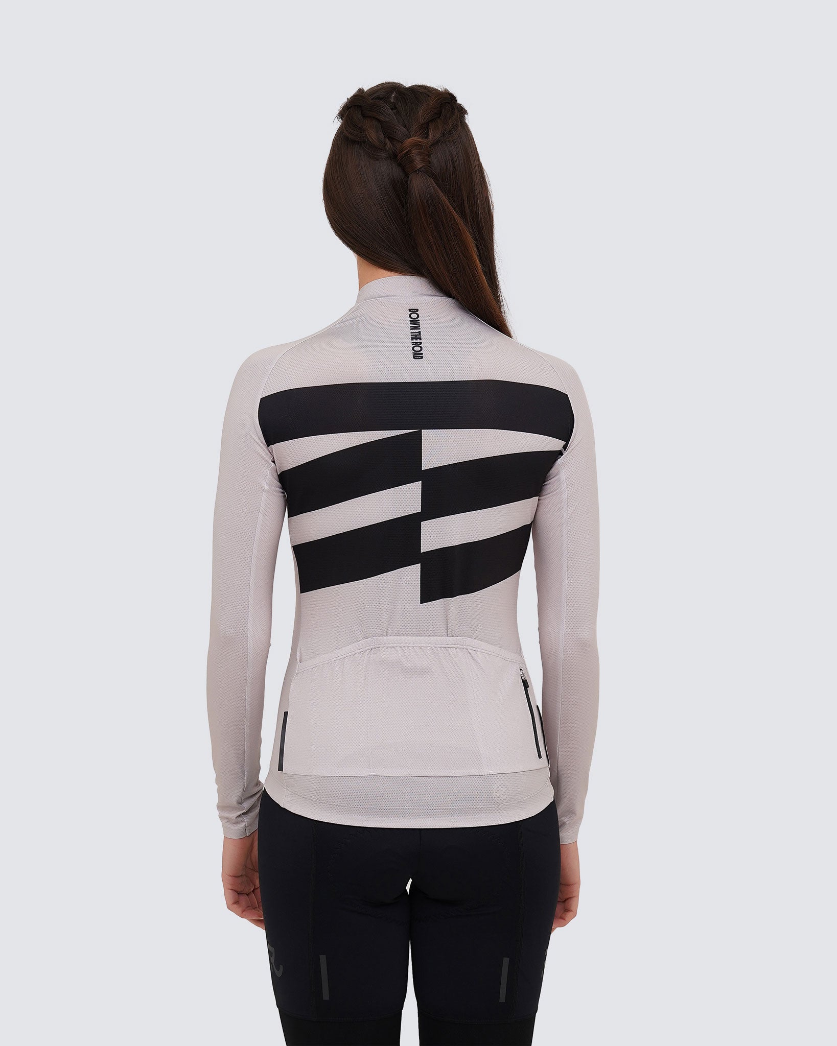 back view of grey cycling jersey