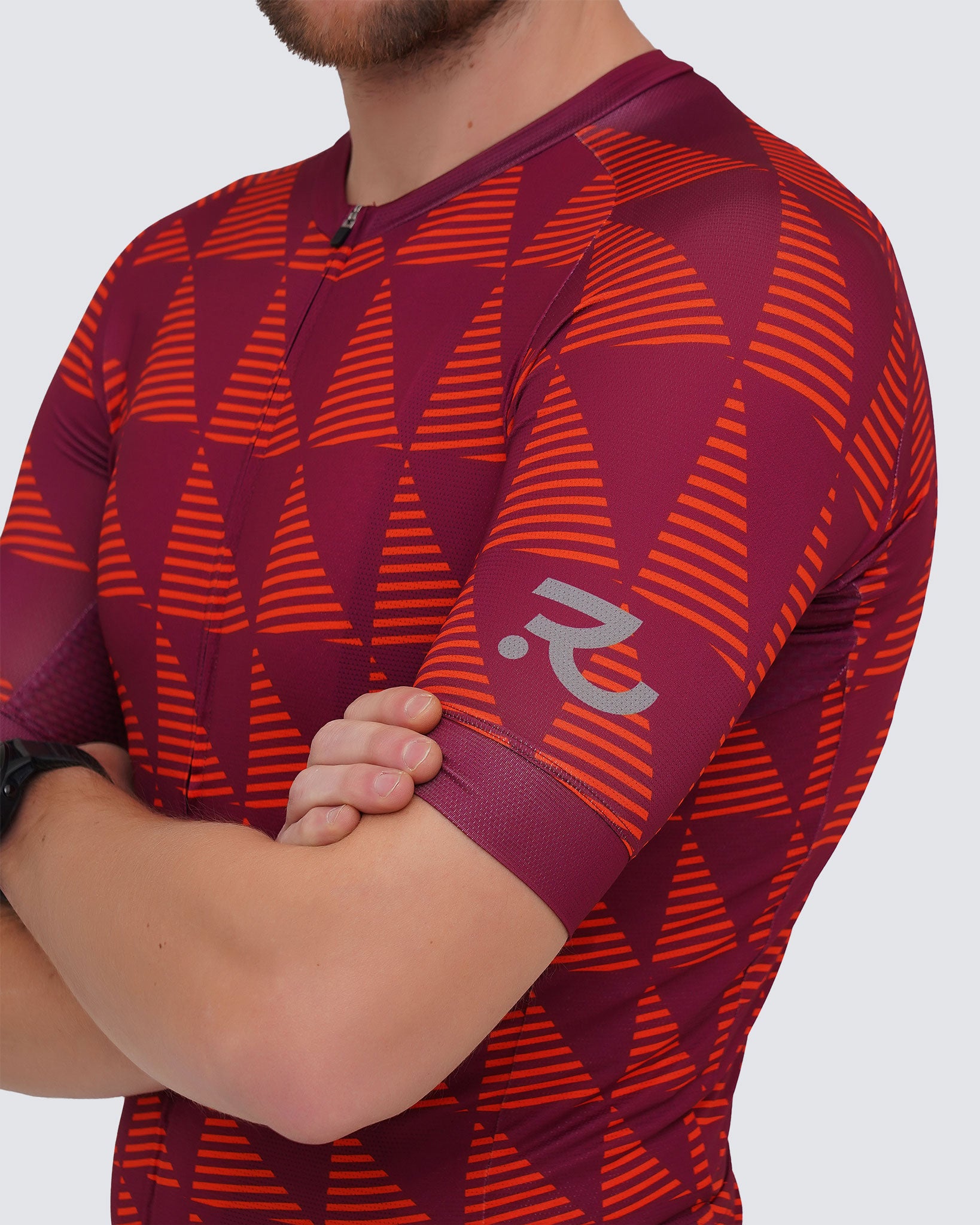 red sleeve jersey close up to reflective detail