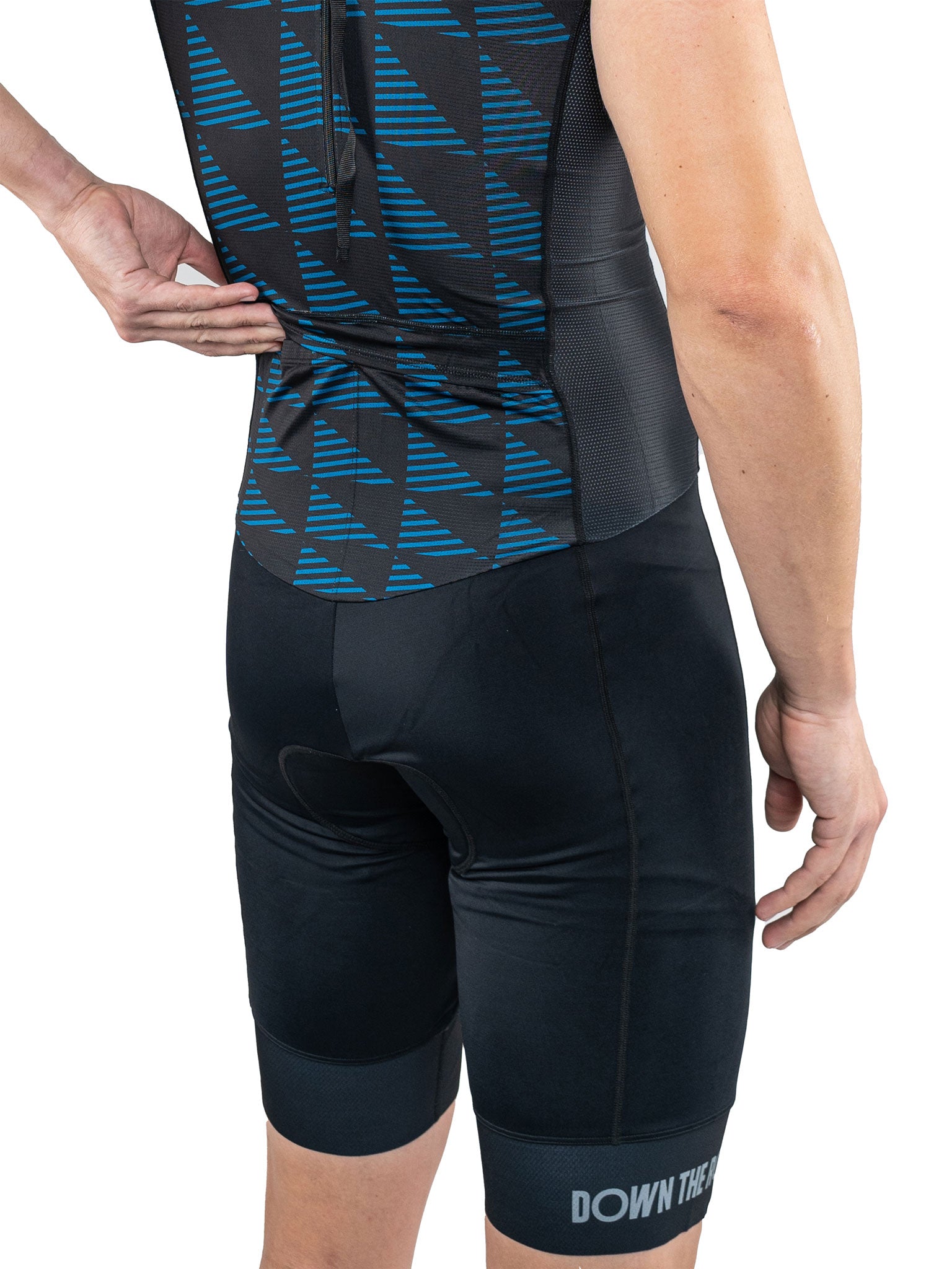 lead out trisuit men back close up