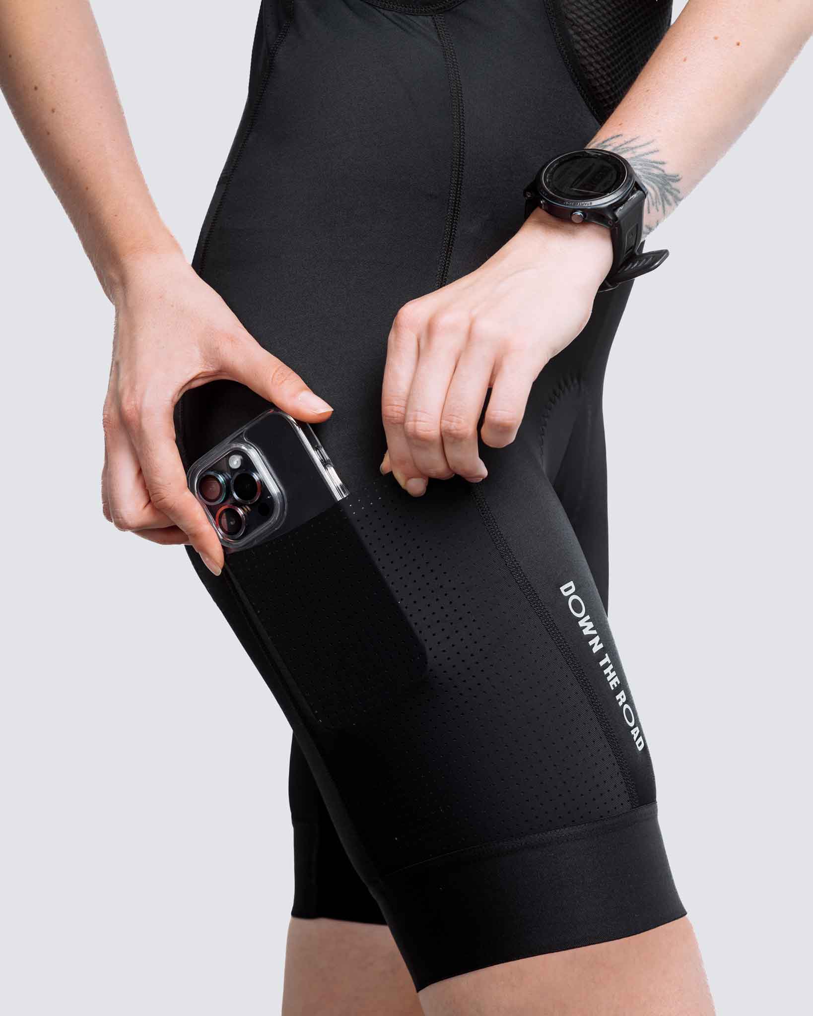 leg pocket on cargo bibs with iphone and garmin