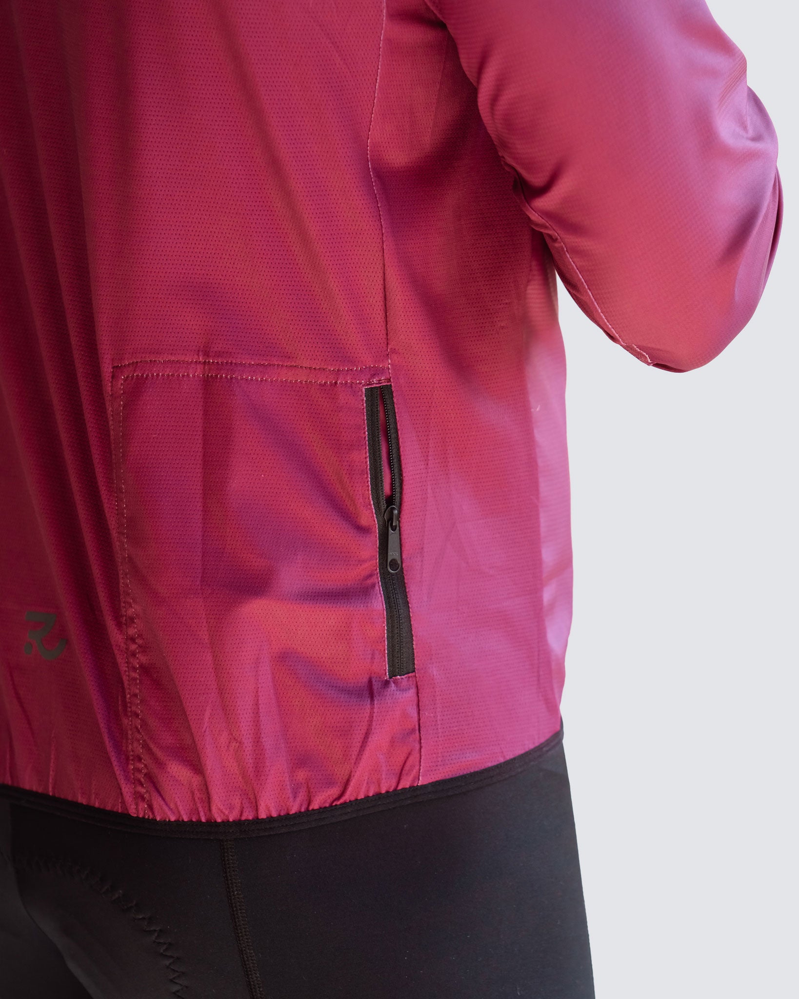 Italian plum men cycling windbreaker safety pocket close up