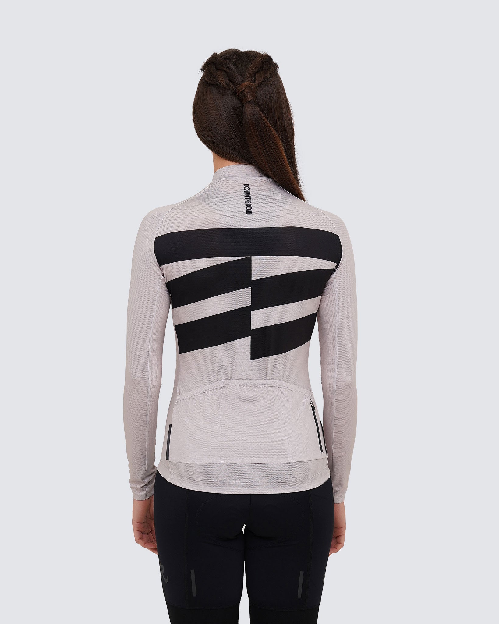back view of grey cycling jersey 